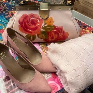 Patricia Nash BUNDLE leather handbag & Scarf. Crown & Ivy Pink Suede Heels Sz8